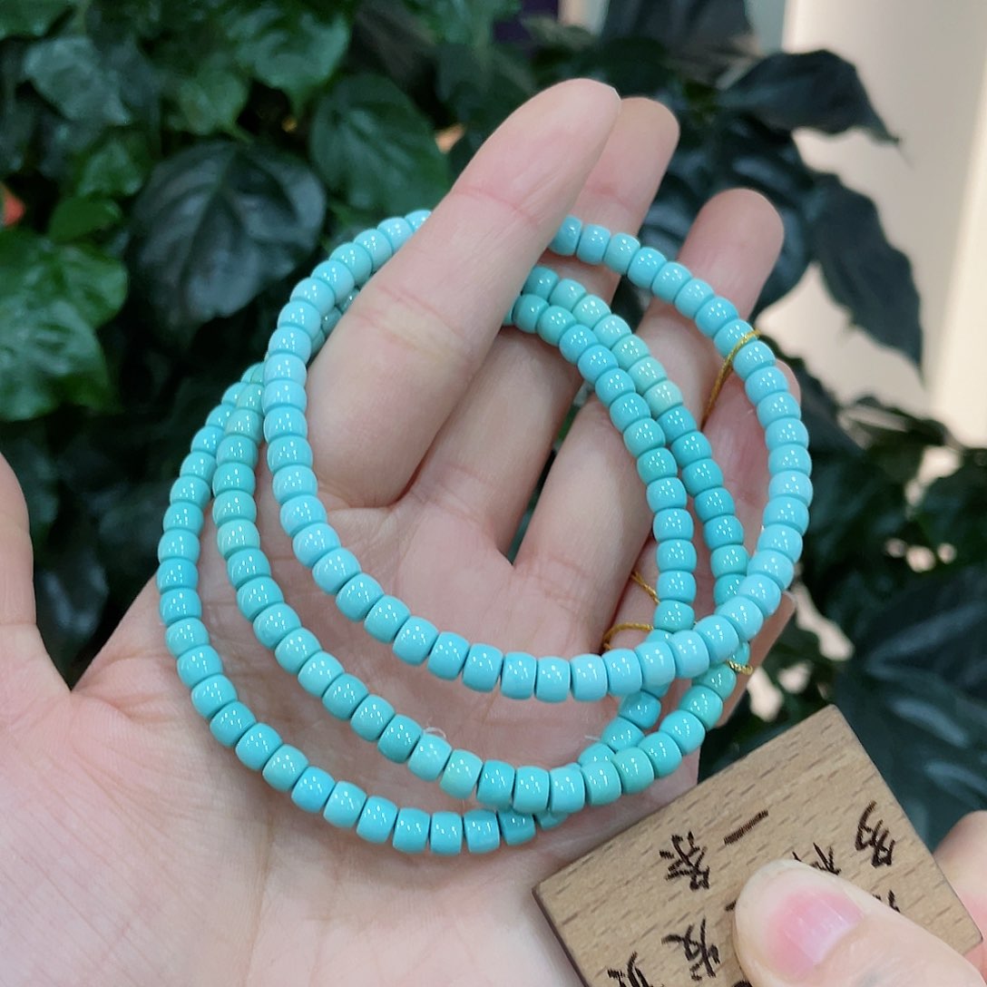 绿松石颈饰未镶嵌