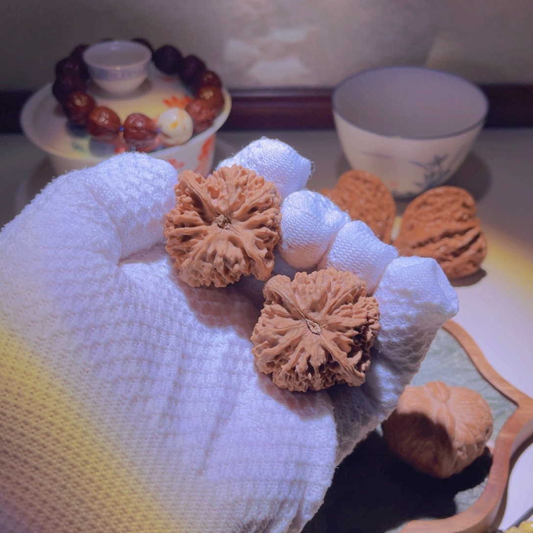 吊坠桃核冷*。42全品满天星核桃