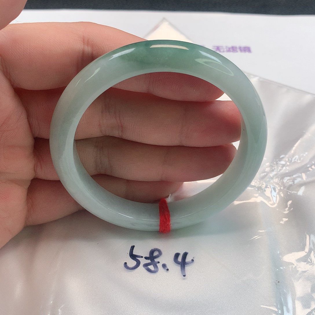 翡翠手镯未镶嵌272号