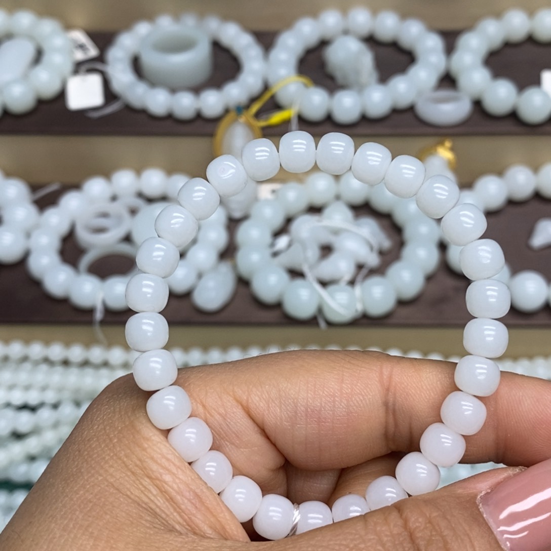 和田玉手链未镶嵌执****梦