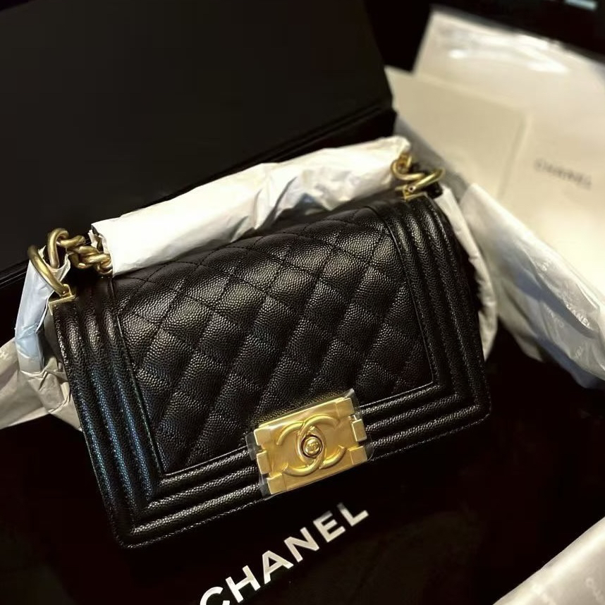 未使用 Chanel/香奈儿 Leboy黑金小号 芯片款 荔枝牛皮斜挎包