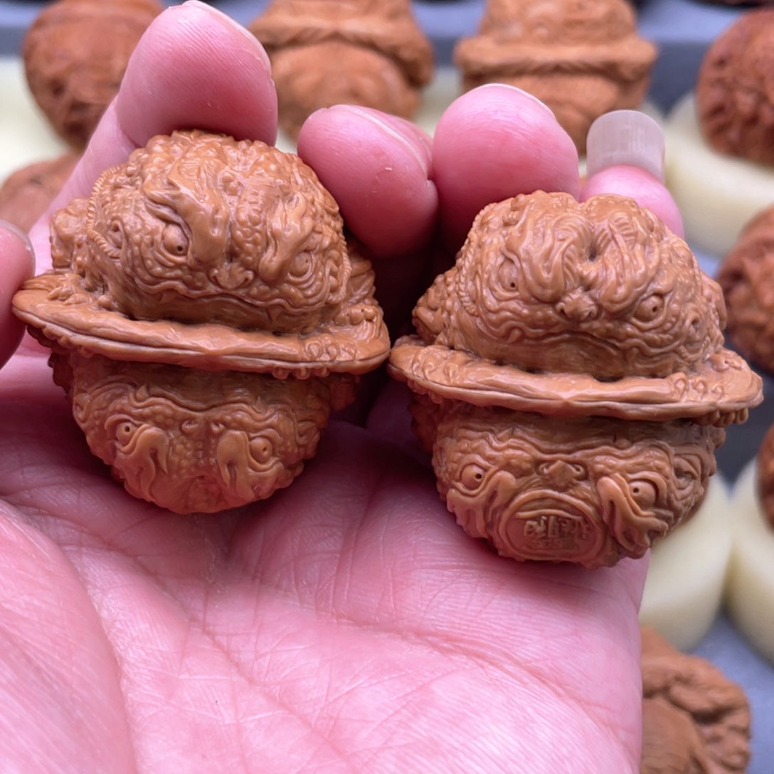 核桃手串/手链平**奇龙蝉蛤蟆头