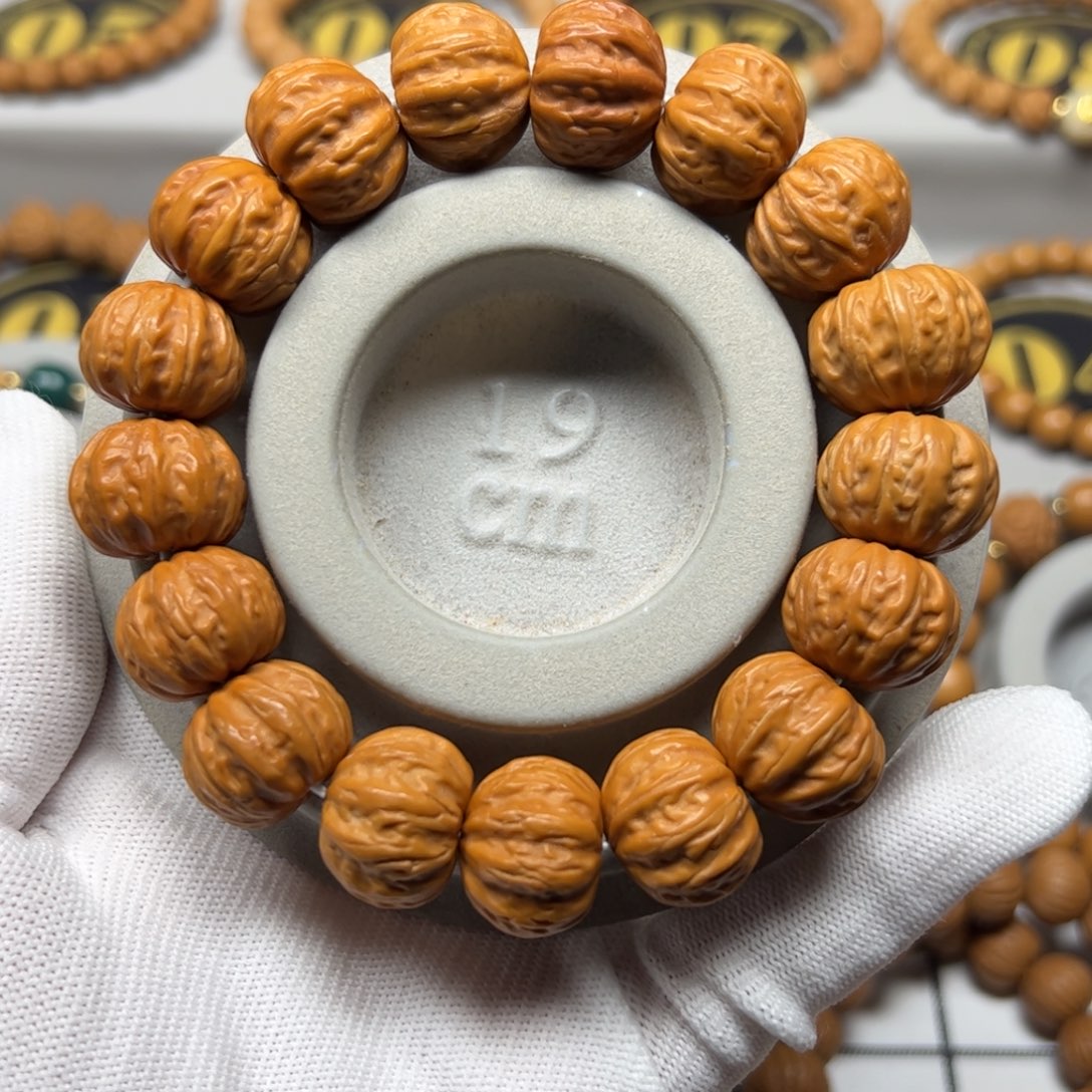 猴头核桃手串京八楞 18 微瑕