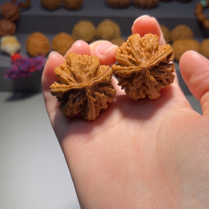 把件文玩核桃三棱051