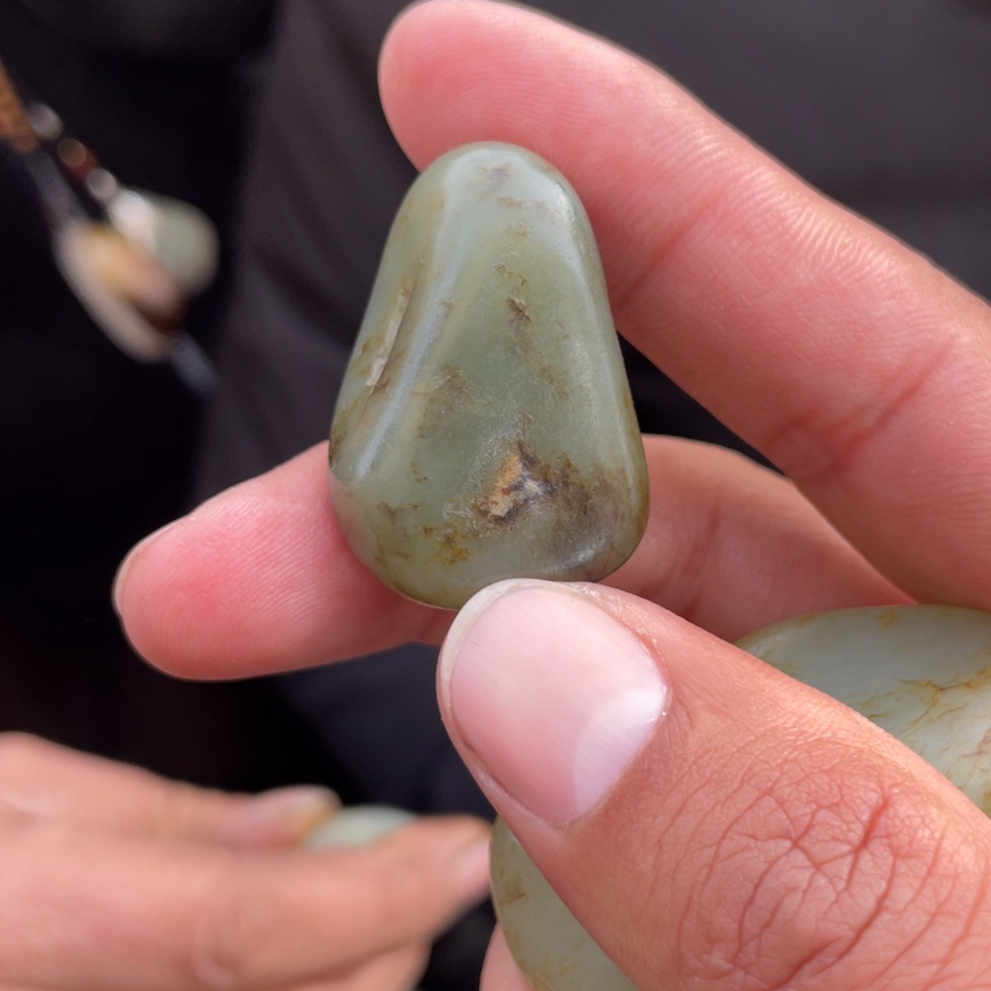 和田玉（糖玉）颈饰未镶嵌