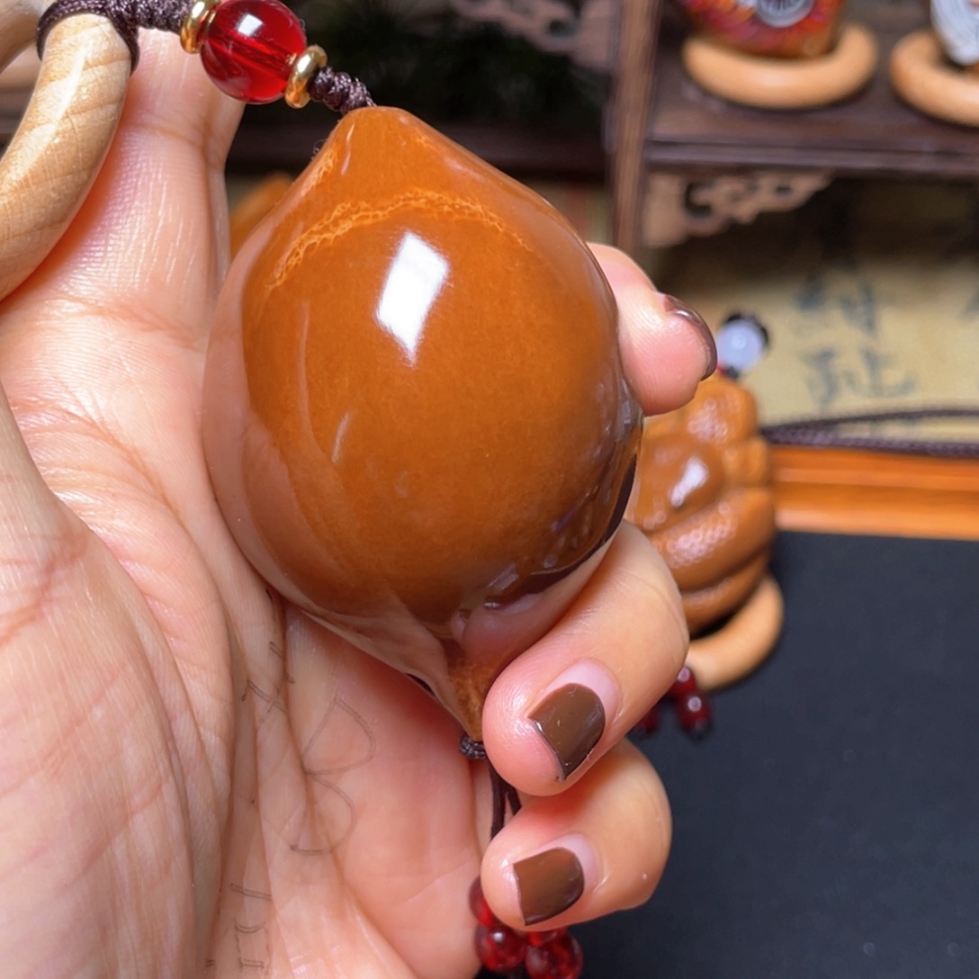 橄榄核吊坠蝴蝶41穿配