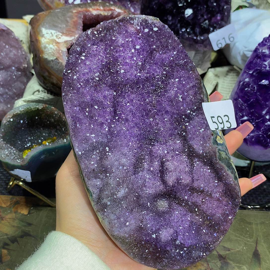 紫晶大型摆件（非配饰）未镶嵌