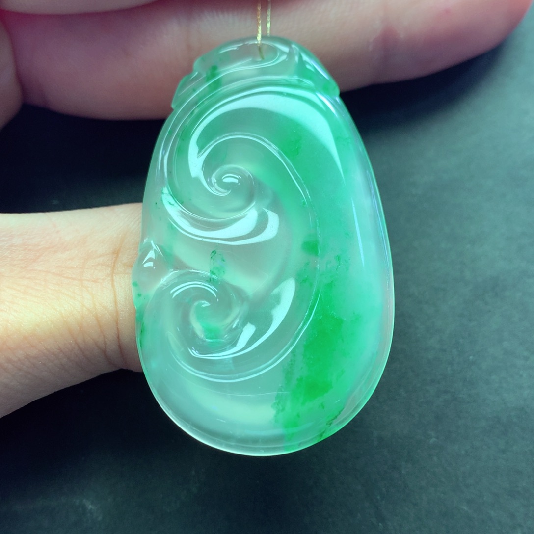 石英质玉未镶嵌颈饰