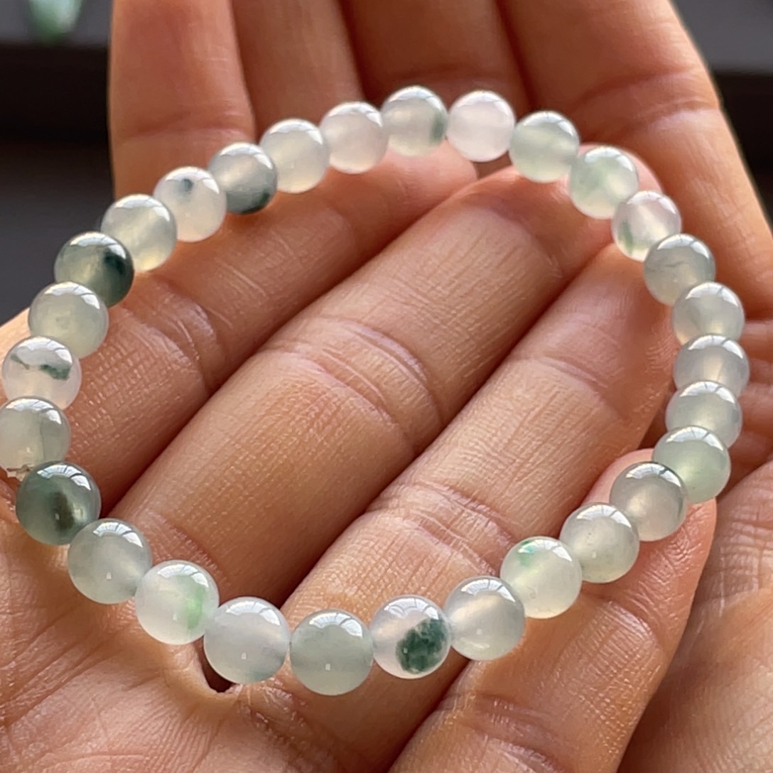 翡翠手串未镶嵌冰种飘花6.0