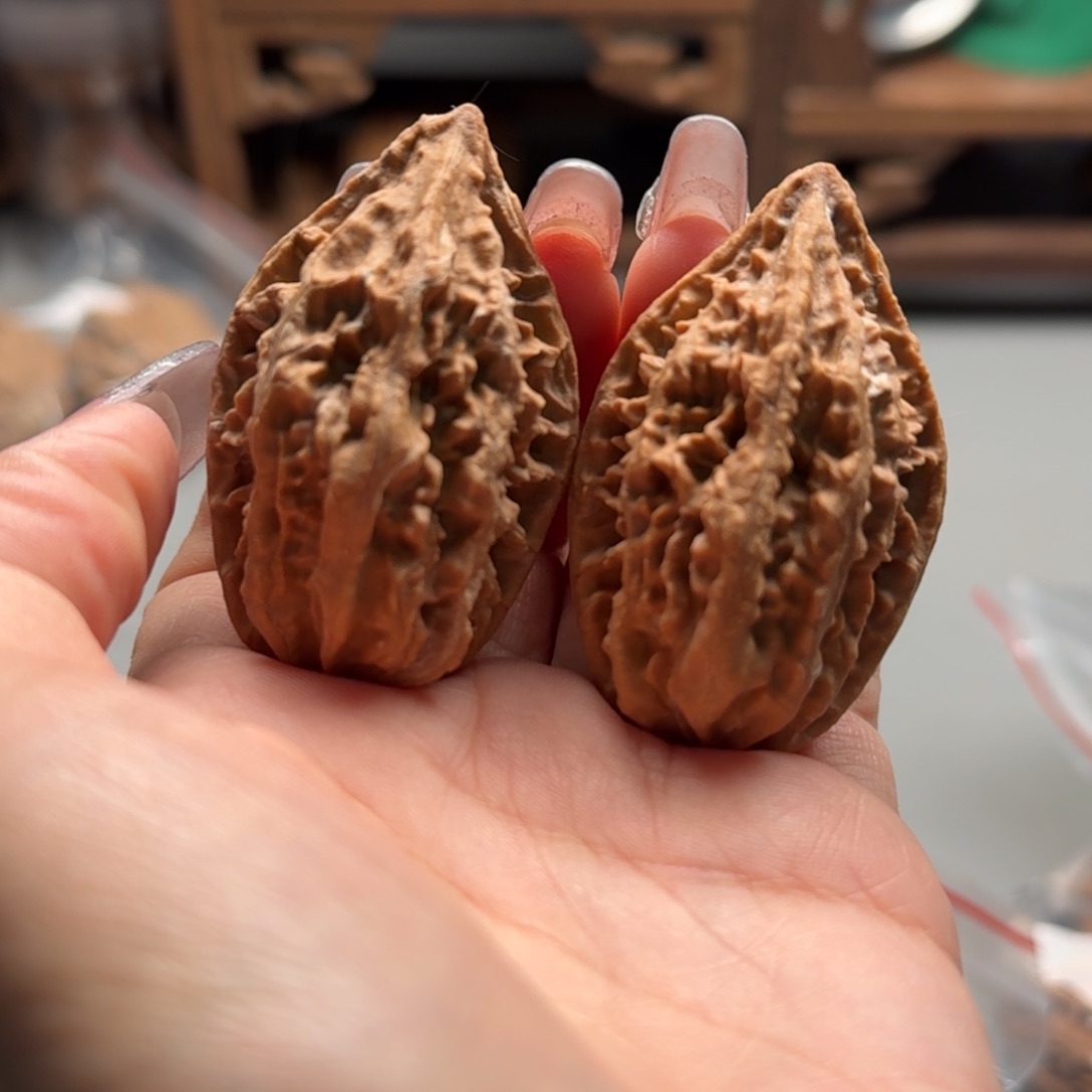 文玩核桃把件关东木子楸百核219花皮