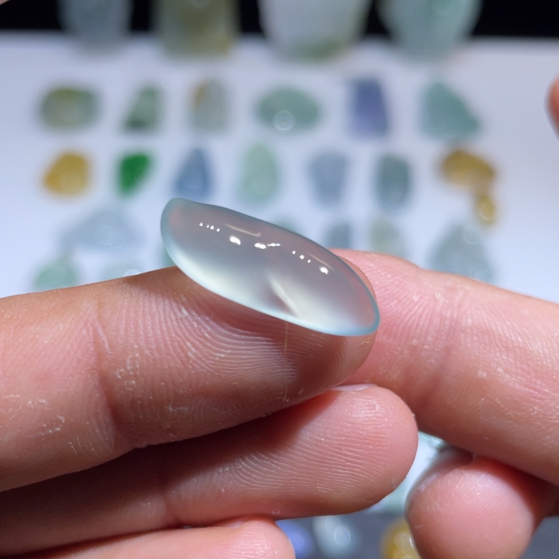 颈饰未镶嵌翡翠随形