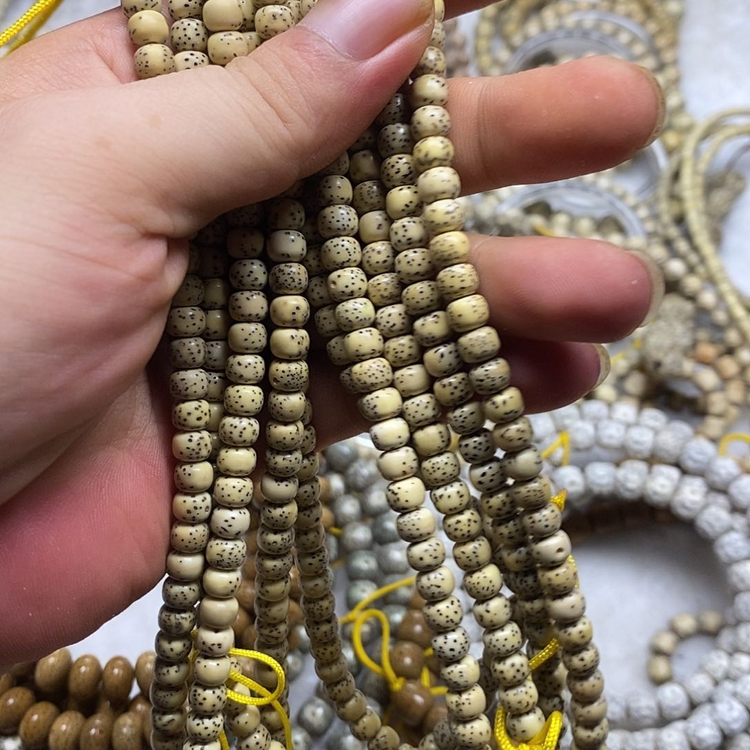 星月菩提吊坠卡6。   6/5长