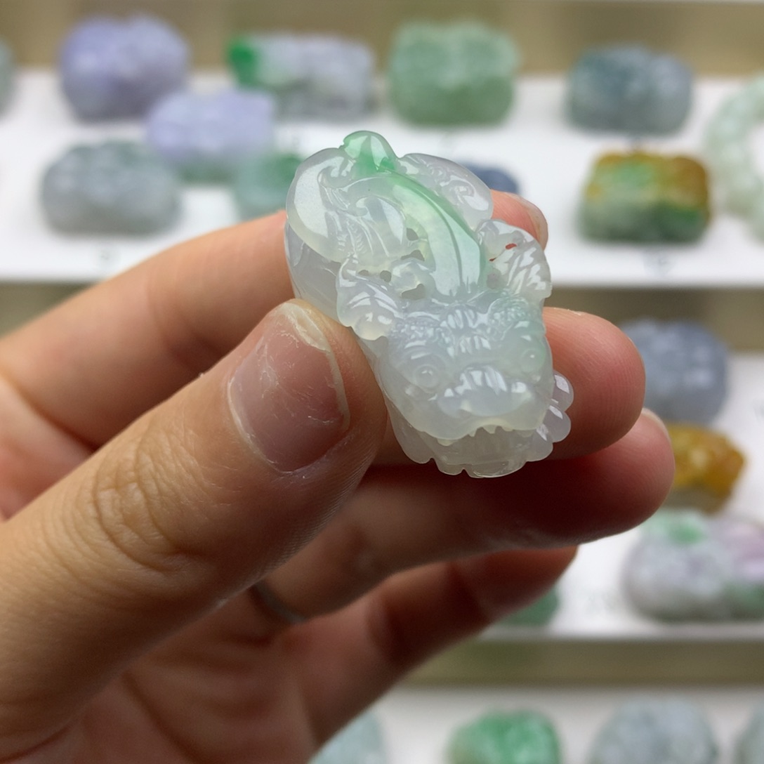 翡翠未镶嵌吊坠(不含链)天然缅甸翡翠貔貅吊坠