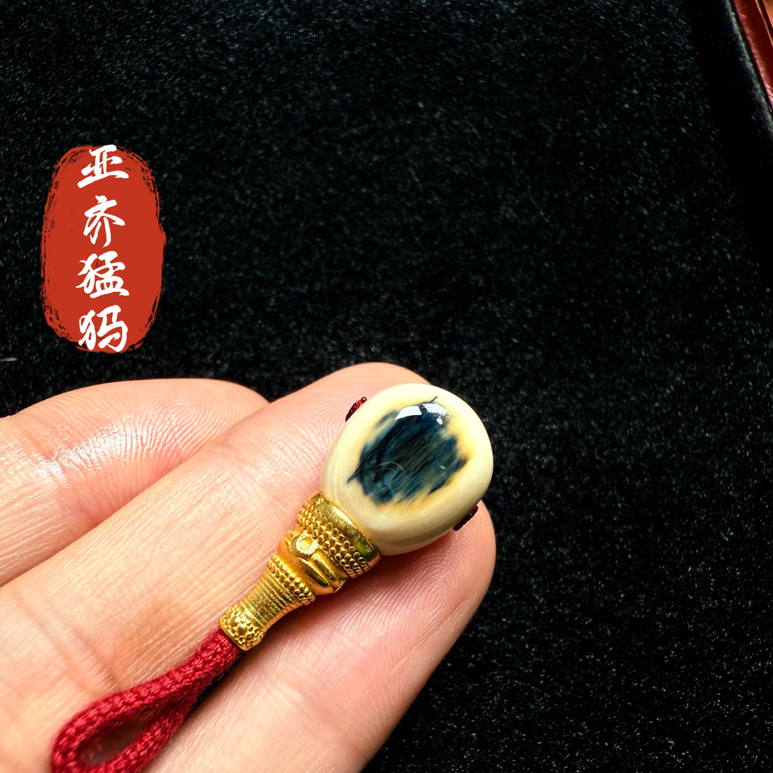 Y28猛犸象牙冰料蓝皮蓝眼睛三通12.3*11.2*25.8mm