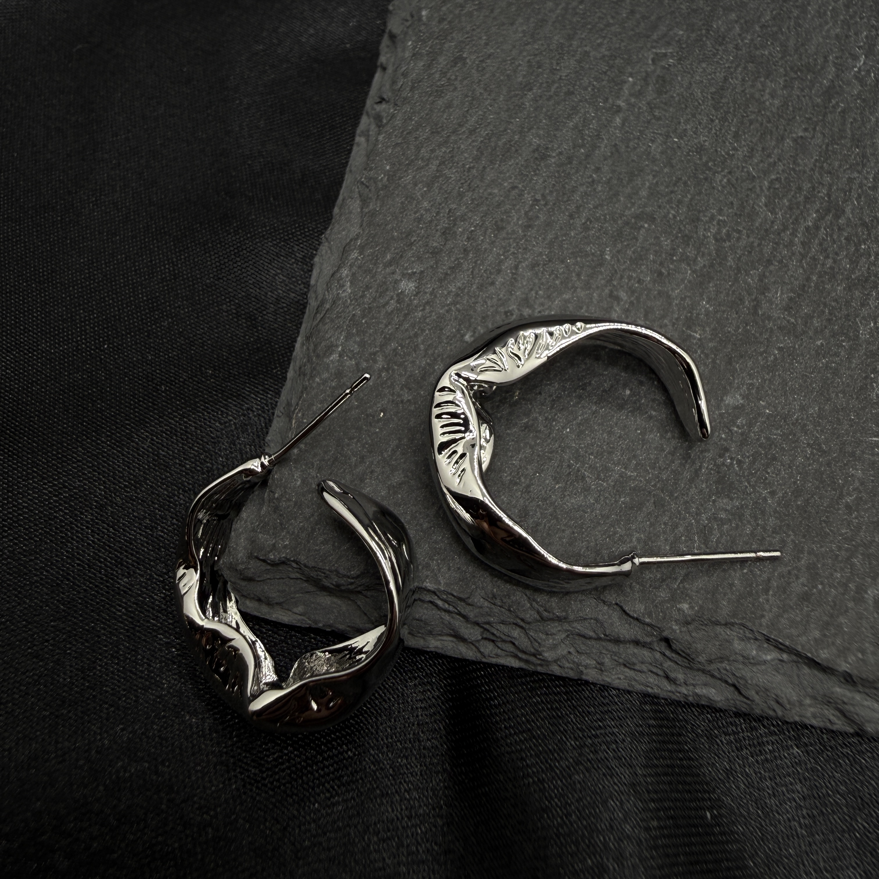 铜合金耳饰 0716 Acc-E02 个性银色ins冷淡风不规则C型耳饰