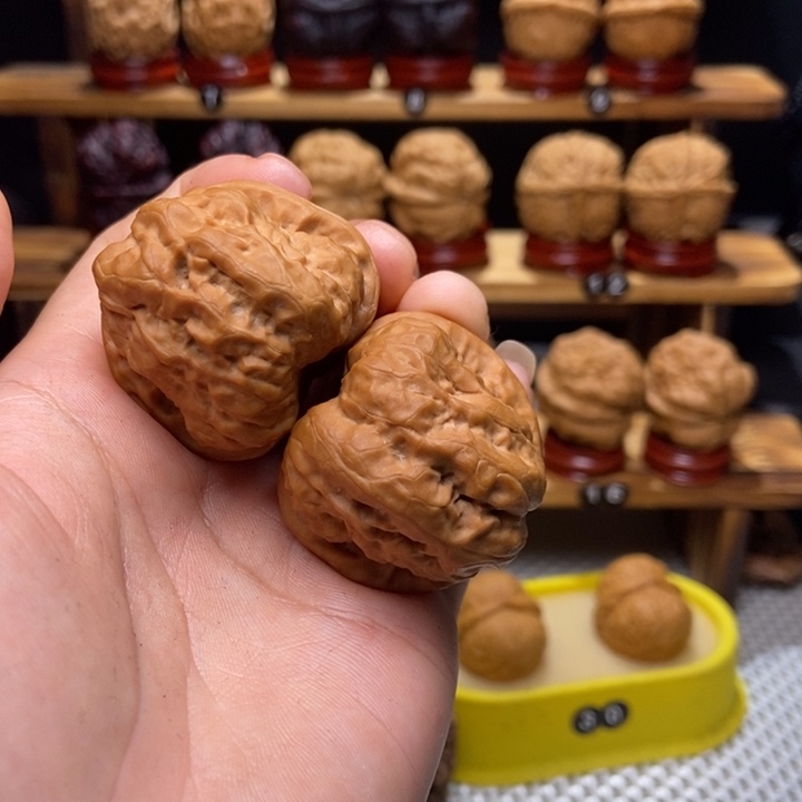 文玩核桃吊坠蛤蟆头