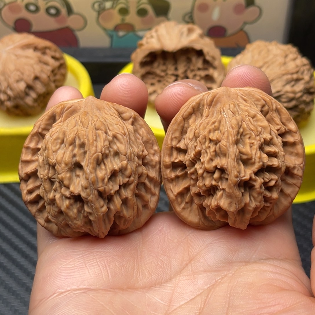 文玩核桃吊坠43麦虎