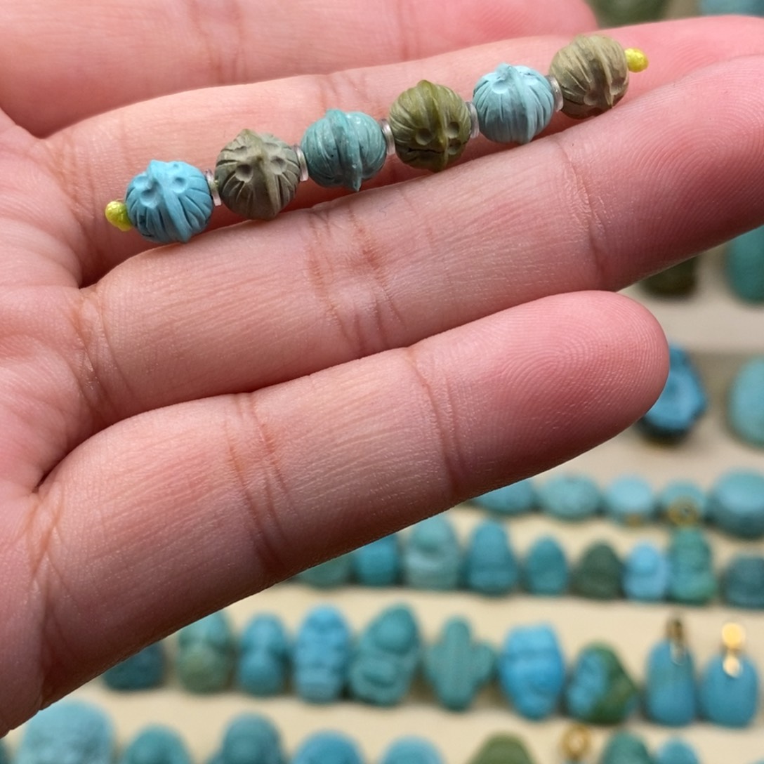 绿松石雕刻件未镶嵌