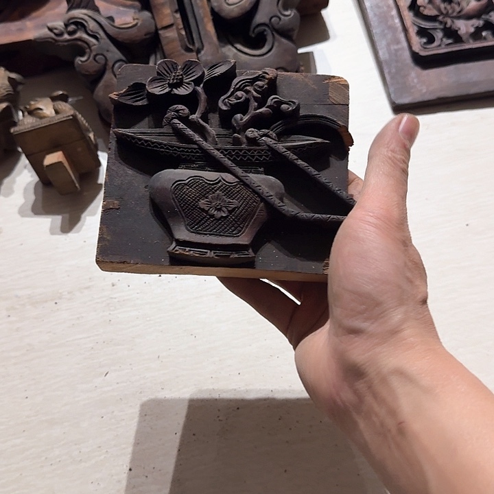 I***y香榧木看木雕艺术家们的