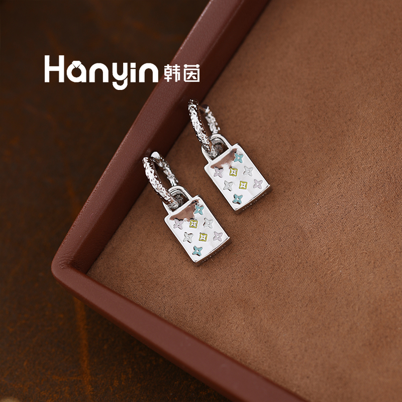 铜合金珐琅耳饰 韩版气质立体小锁包包四叶草耳扣轻奢高级感AAA