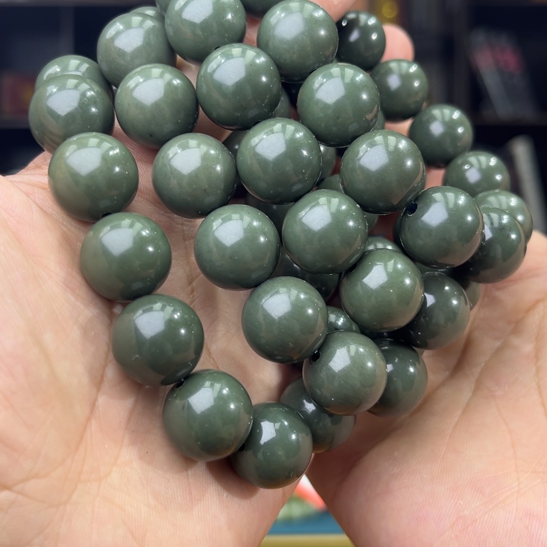和田玉手串未镶嵌纯天然新疆沙枣青豆青16多样性发其一