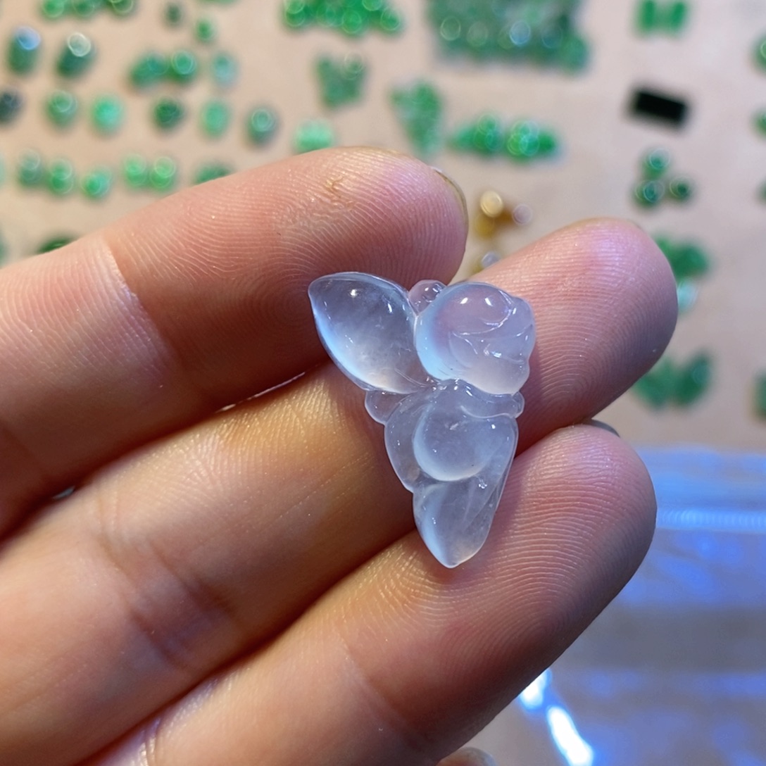 定制翡翠未镶嵌翡翠吊坠