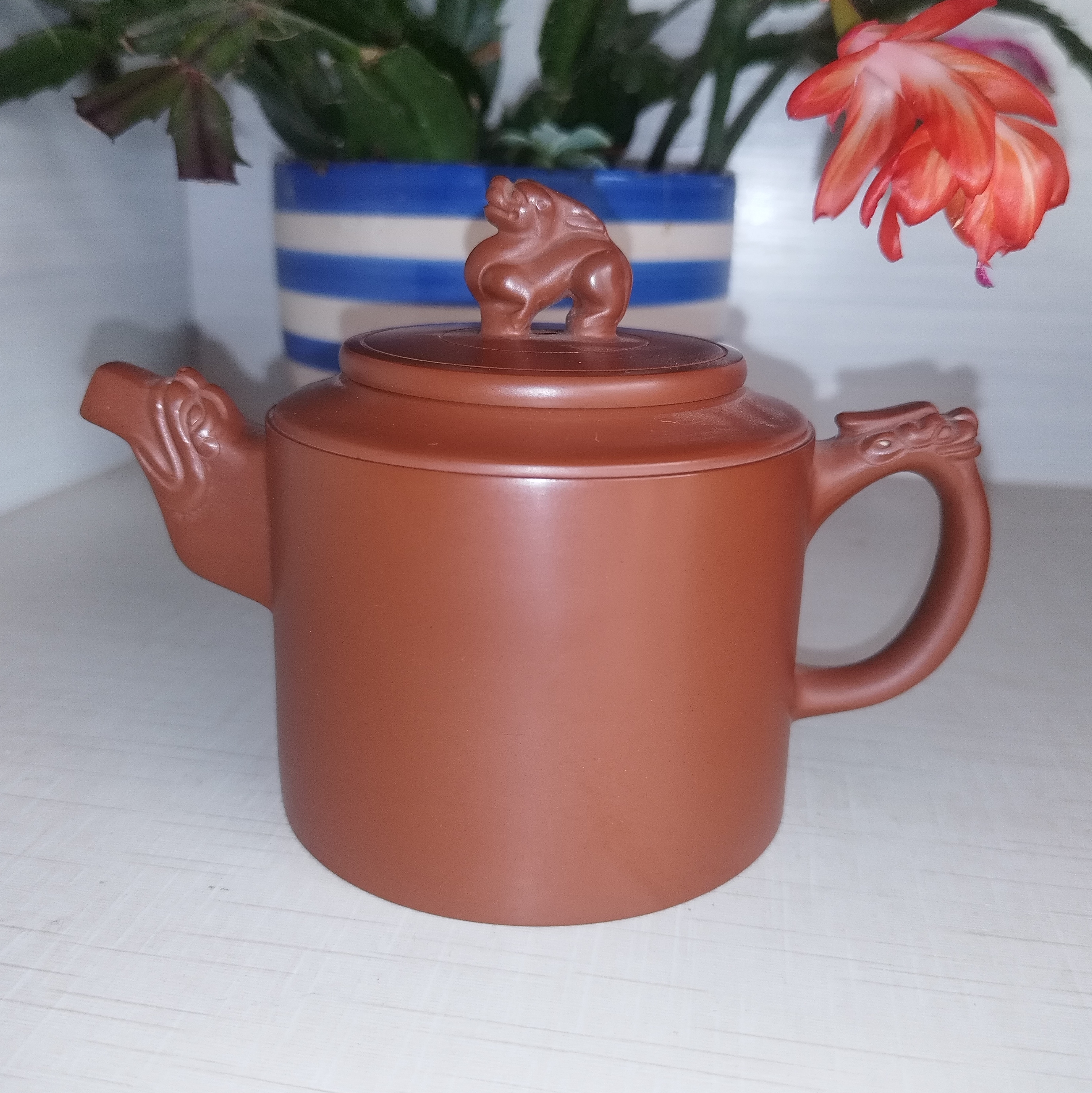 坭兴陶素钦州红云龙壶，纯手工制作，容量280cc左右