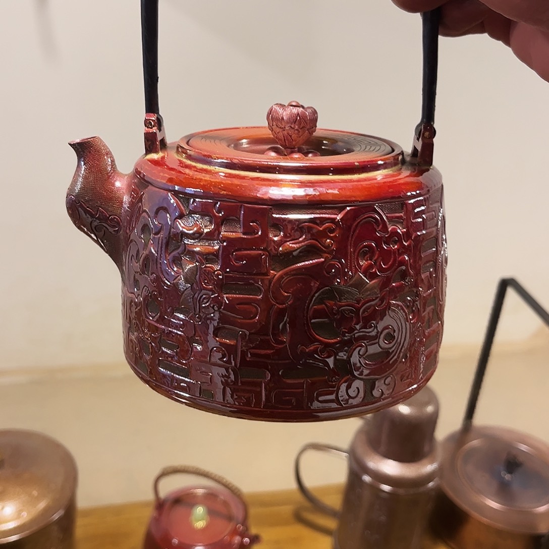 红饕餮手工锻打工艺新