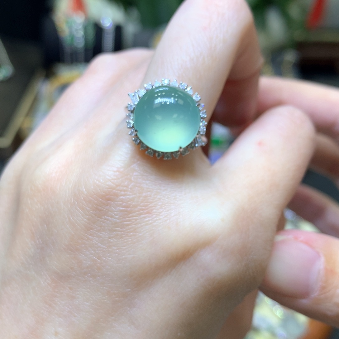 翡翠18K金镶嵌颈饰翡翠吊坠项链