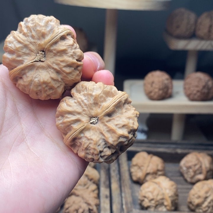 文玩核桃吊坠三角蛙