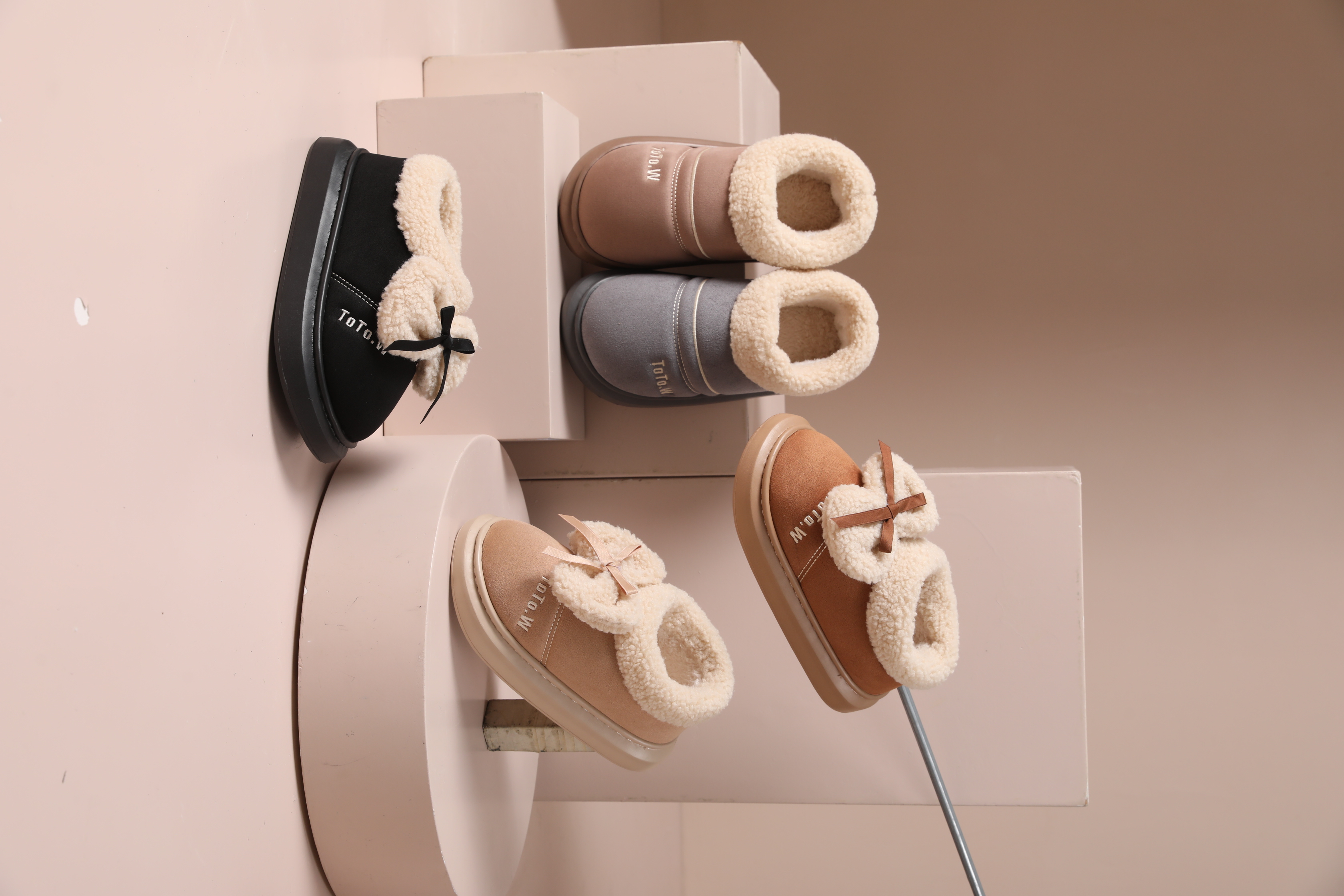 女卡通风圆头平跟平底棉鞋百搭保暖秋冬休闲居家外穿蝴蝶结小香风