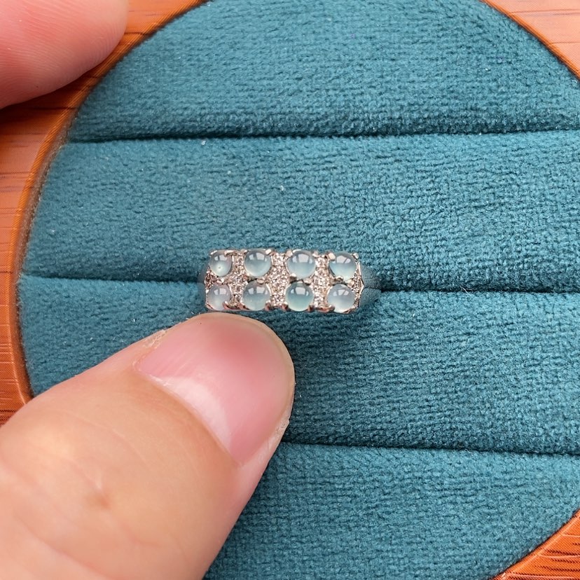 【闪购商品】银S925镶嵌戒指翡翠汤*欢
