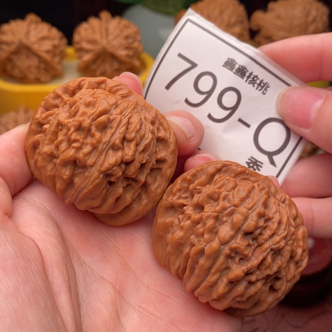 文玩核桃把件汉高楼44