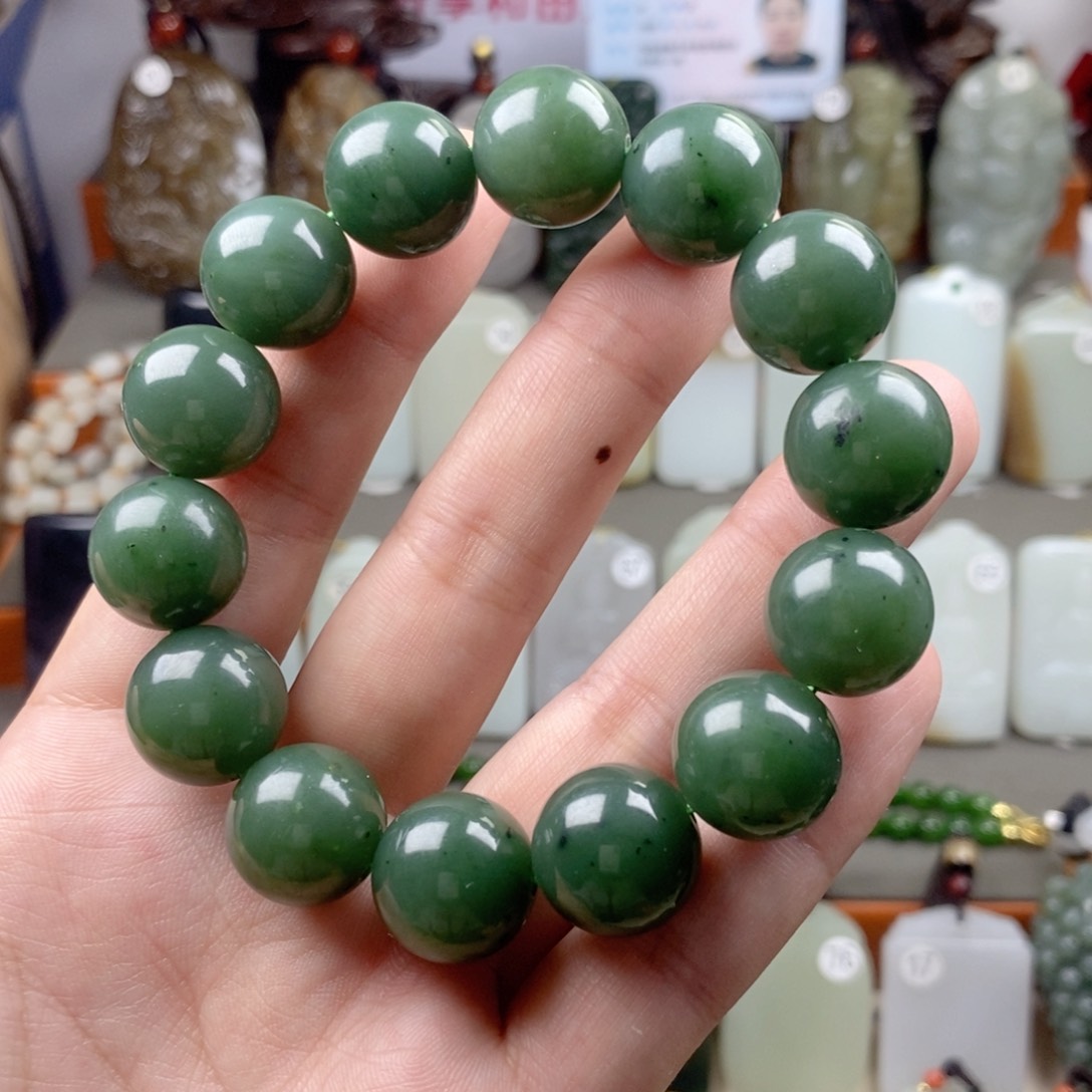 和田玉（碧玉）未镶嵌颈饰