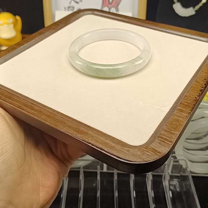 石英质玉未镶嵌手镯58.3
