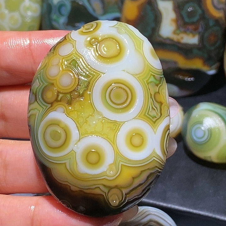 玛瑙/玉髓未镶嵌珠宝奇石15