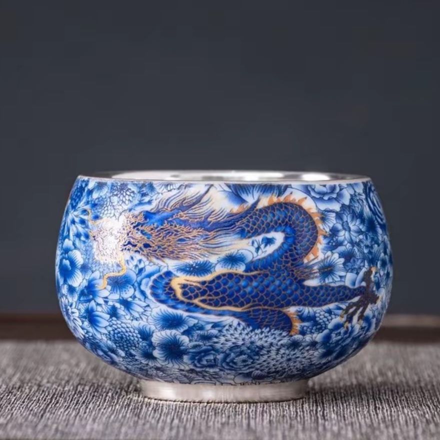 皇杰造物周鸿杰青花祥龙银杯禅定杯主人杯