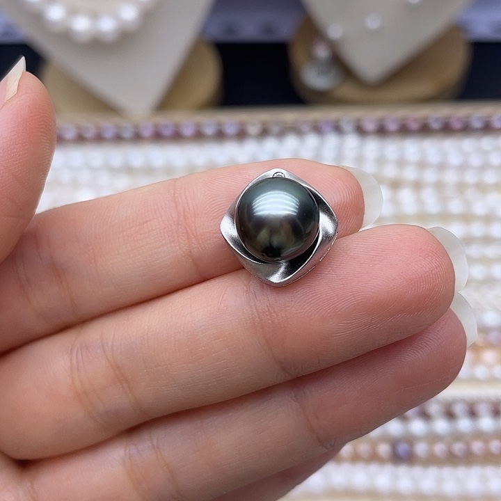 银S925镶嵌淡水珍珠颈饰