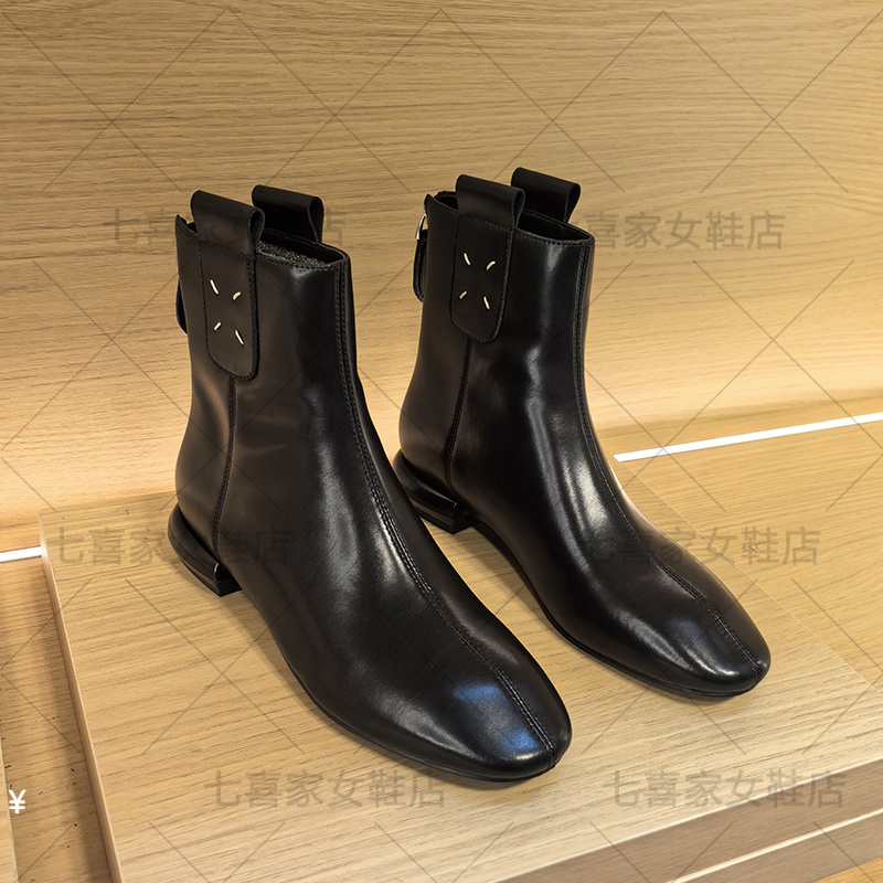 2025年秋冬新款女靴百搭低跟中跟时尚英伦风方头短靴女Y31800