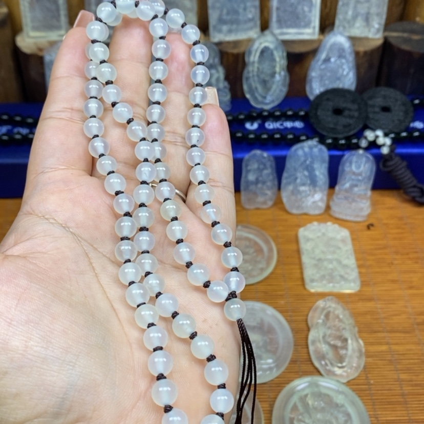 【闪购商品】蛇纹石玉颈饰未镶嵌