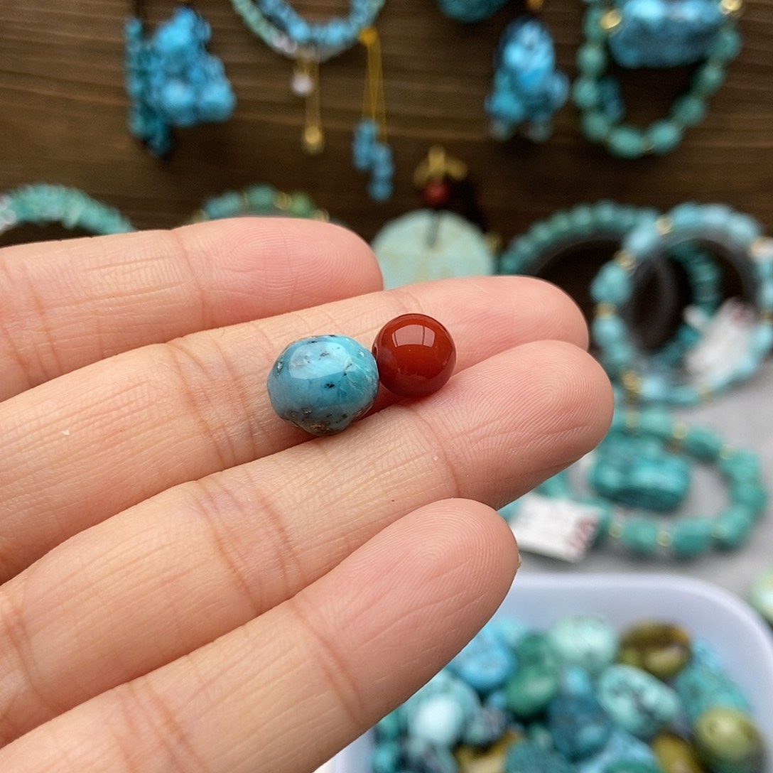 南红玛瑙未镶嵌随型豆子