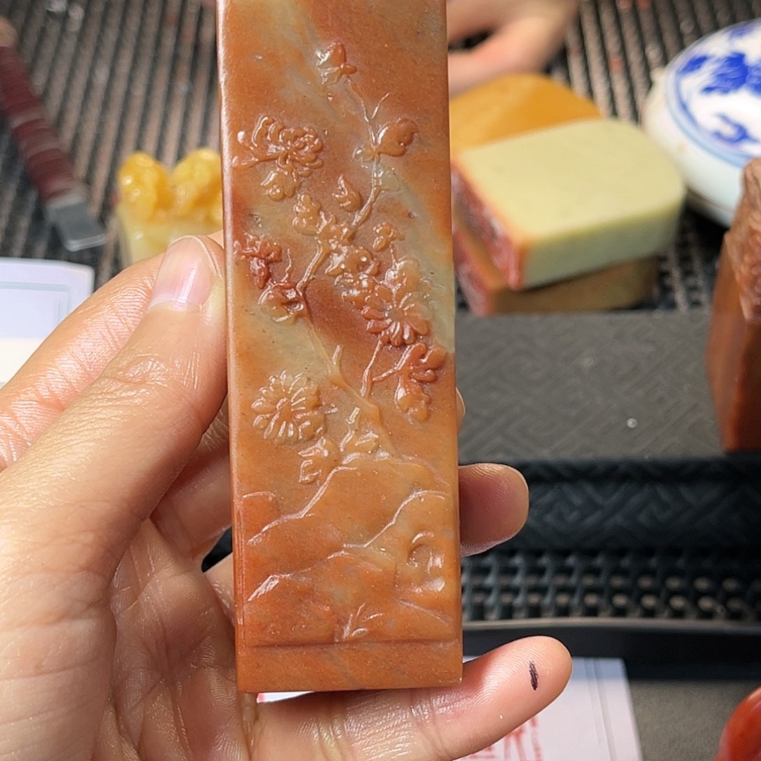 寿山石印石祥***画这么大岁数怎么会