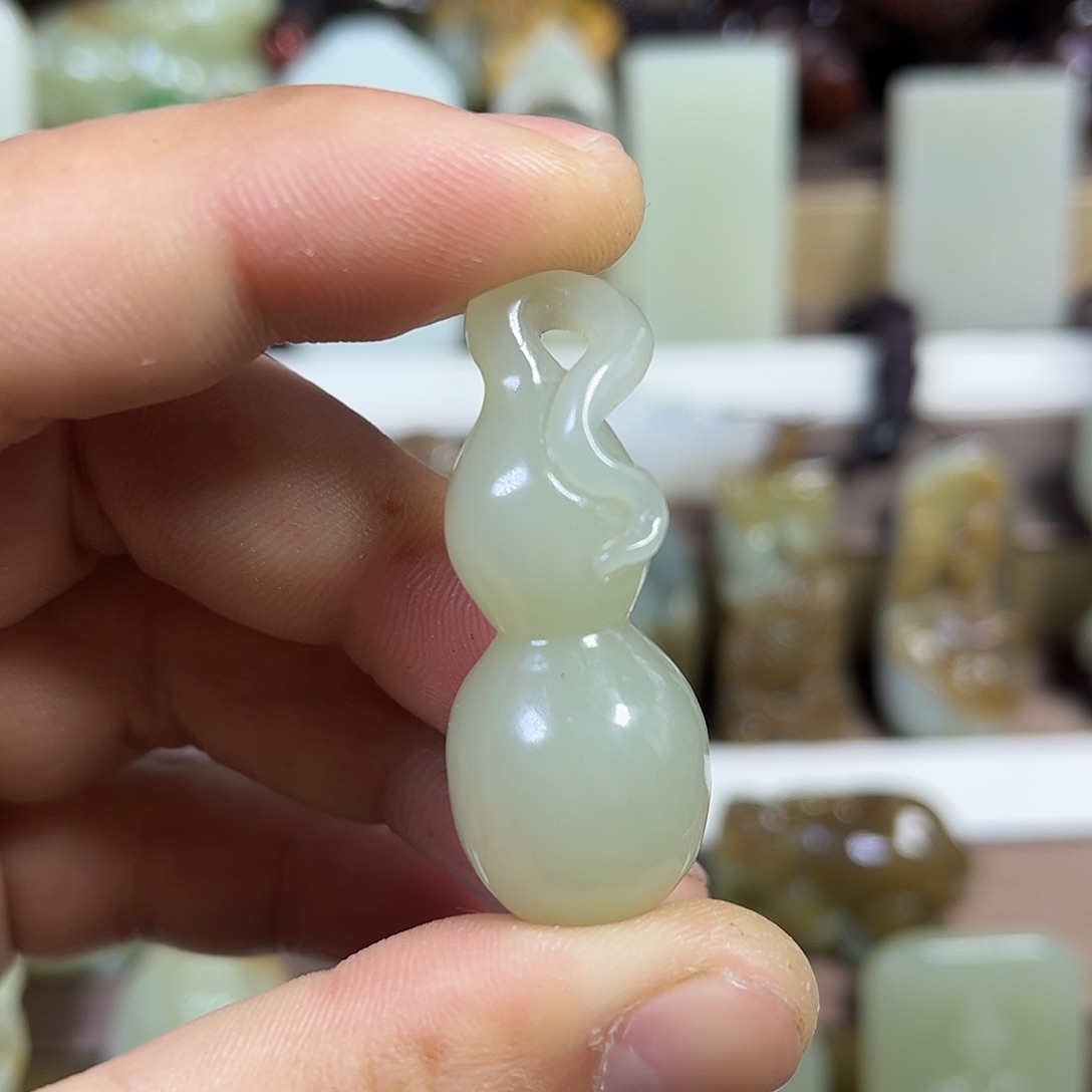 和田玉挂件未镶嵌