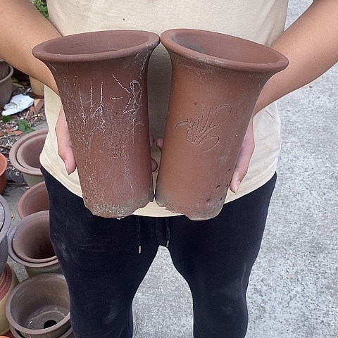 中国宜兴紫砂花盆，