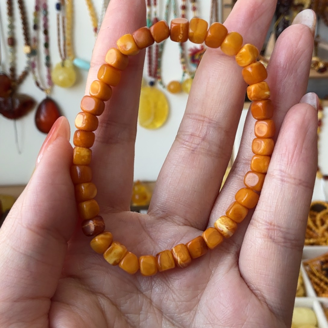 琥珀未镶嵌颈饰卡5方糖