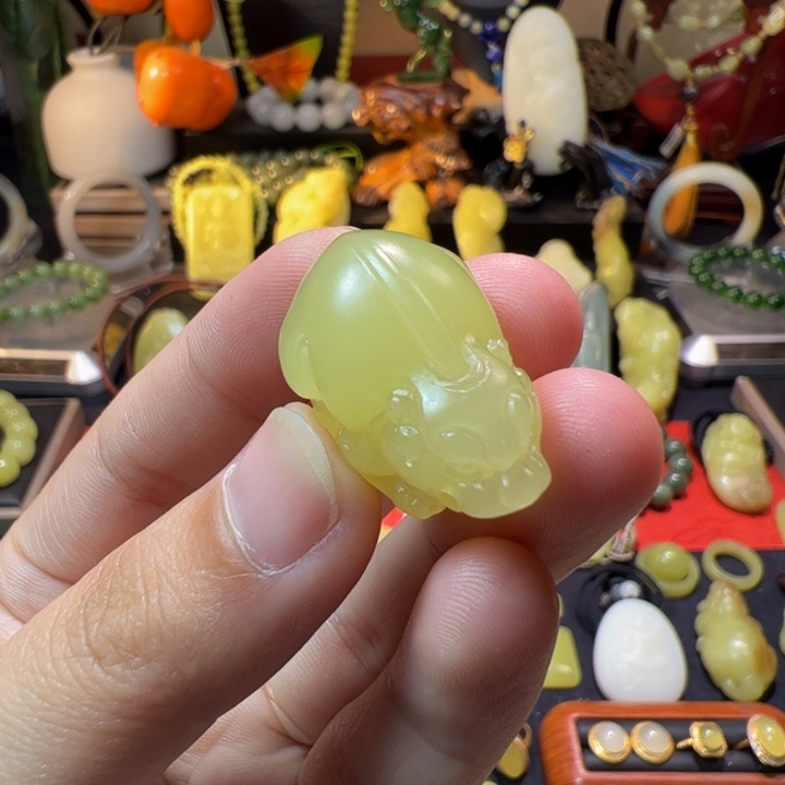 和田玉（黄玉）未镶嵌颈饰