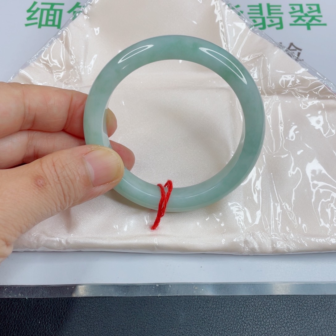 馨***屋翡翠未镶嵌手镯翡翠手镯