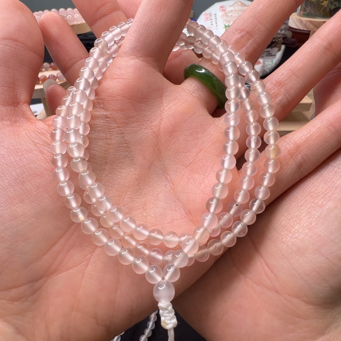 妥***猪南红玛瑙未镶嵌配饰956