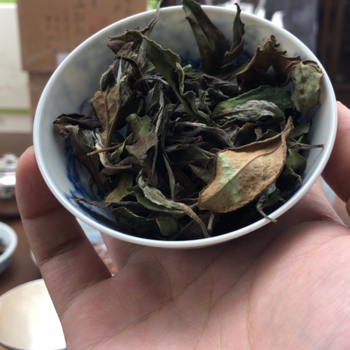 杯塞**畔方守龙土茶700g一箱