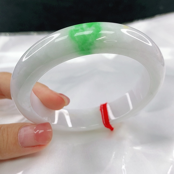 翡翠未镶嵌手镯圈56，64043